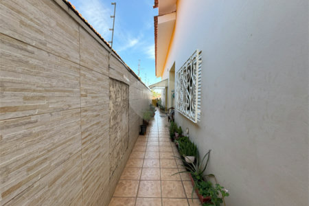 Casa à venda com 3 quartos, sendo 1 suíte, em Jardim Santa Rosália, Sorocaba, SP