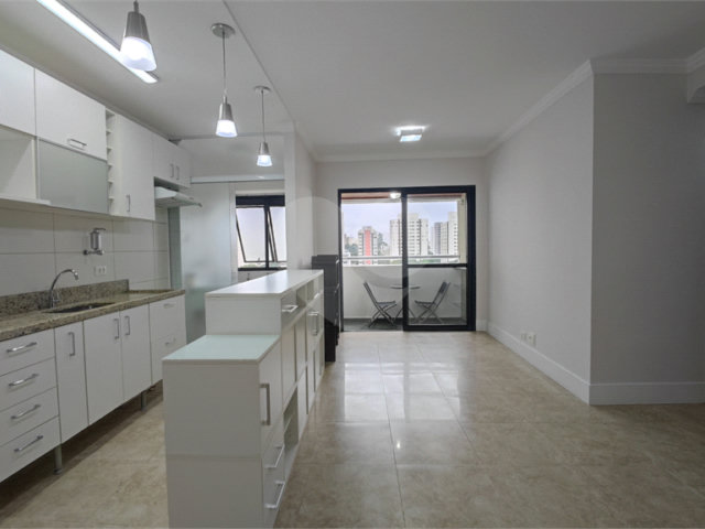 Apartamento à venda ou para alugar com 2 quartos, sendo 1 suíte,  em Alto da Boa Vista, São Paulo, SP
