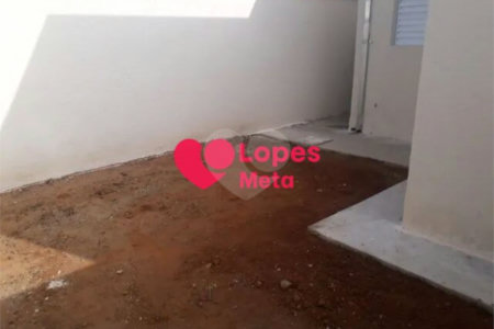 Casa à venda com 2 quartos, sendo 1 suíte, em Residencial Estoril, Taubaté, SP