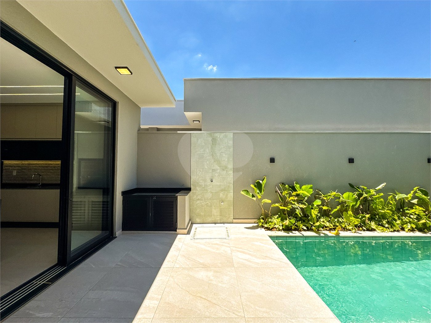 Casa à venda com 3 suítes no condomínio Jardim Residencial Dona Maria Candida, Indaiatuba - SP