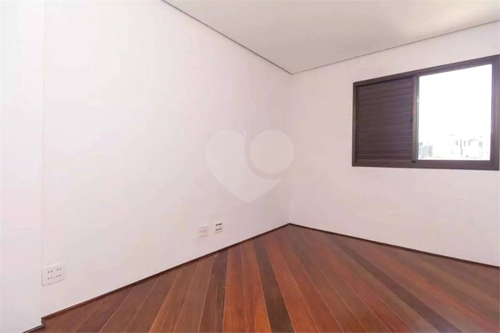 Cobertura à venda ou para alugar com 3 quartos, sendo 1 suíte,  em Vila Clementino, São Paulo, SP