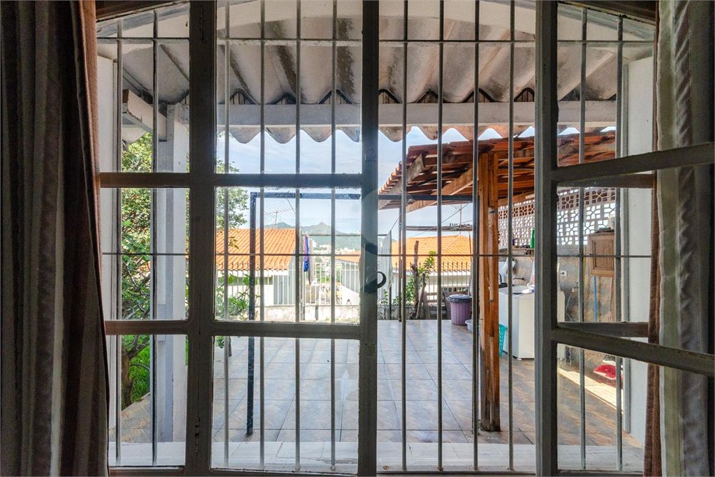 Casa à venda ou para alugar com 4 quartos, sendo 3 suítes,  em Jardim Vivan, São Paulo, SP