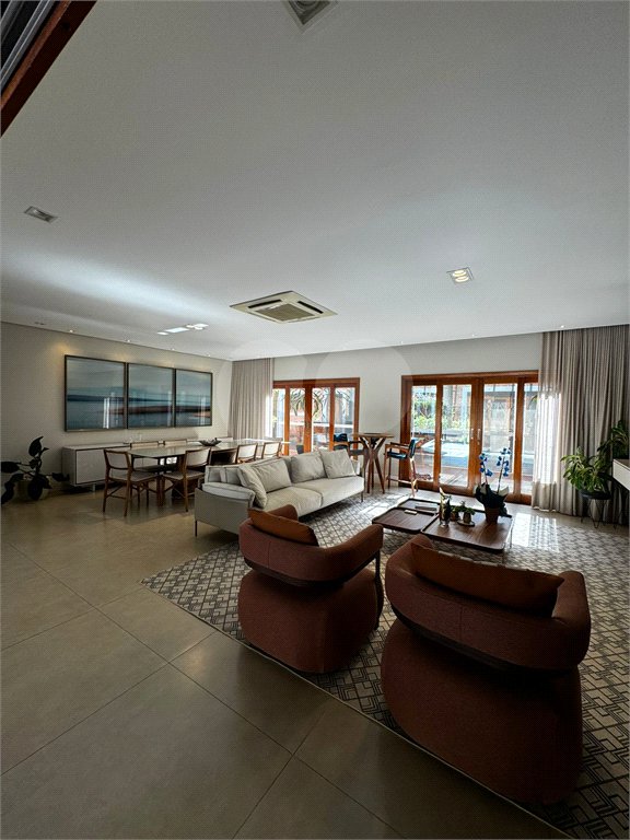 Casa à venda ou para alugar com 4 suítes no condomínio Lago Azul Residencial e Golfe, Araçoiaba da Serra - SP