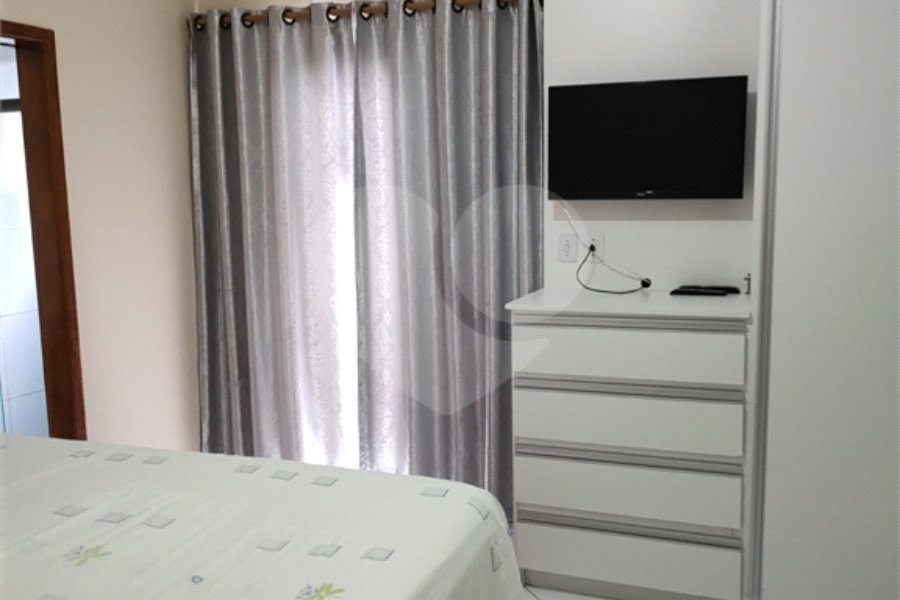 Sobrado à venda com 2 suítes em Vila Carrão, São Paulo, SP