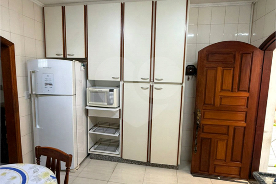 Sobrado à venda com 3 quartos, sendo 1 suíte, em Tremembé, São Paulo, SP