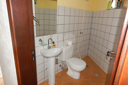 Casa à venda com 3 quartos, sendo 1 suíte, no condomínio Alpes de Vinhedo, Vinhedo - SP