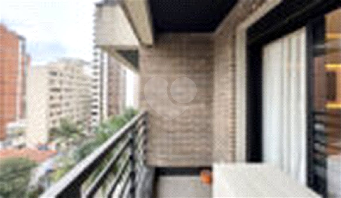 Apartamento à venda ou para alugar com 2 suítes em Cerqueira César, São Paulo, SP