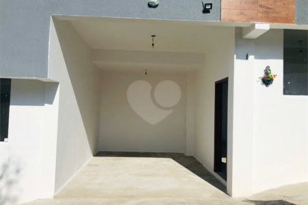 Casa à venda com 2 quartos no condomínio Residencial Turim, Mogi das Cruzes - SP