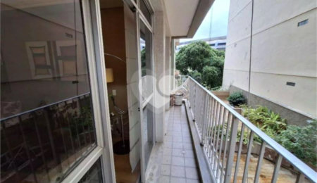 Apartamento à venda com 2 quartos, sendo 1 suíte,  em Maracanã, Rio de Janeiro, RJ