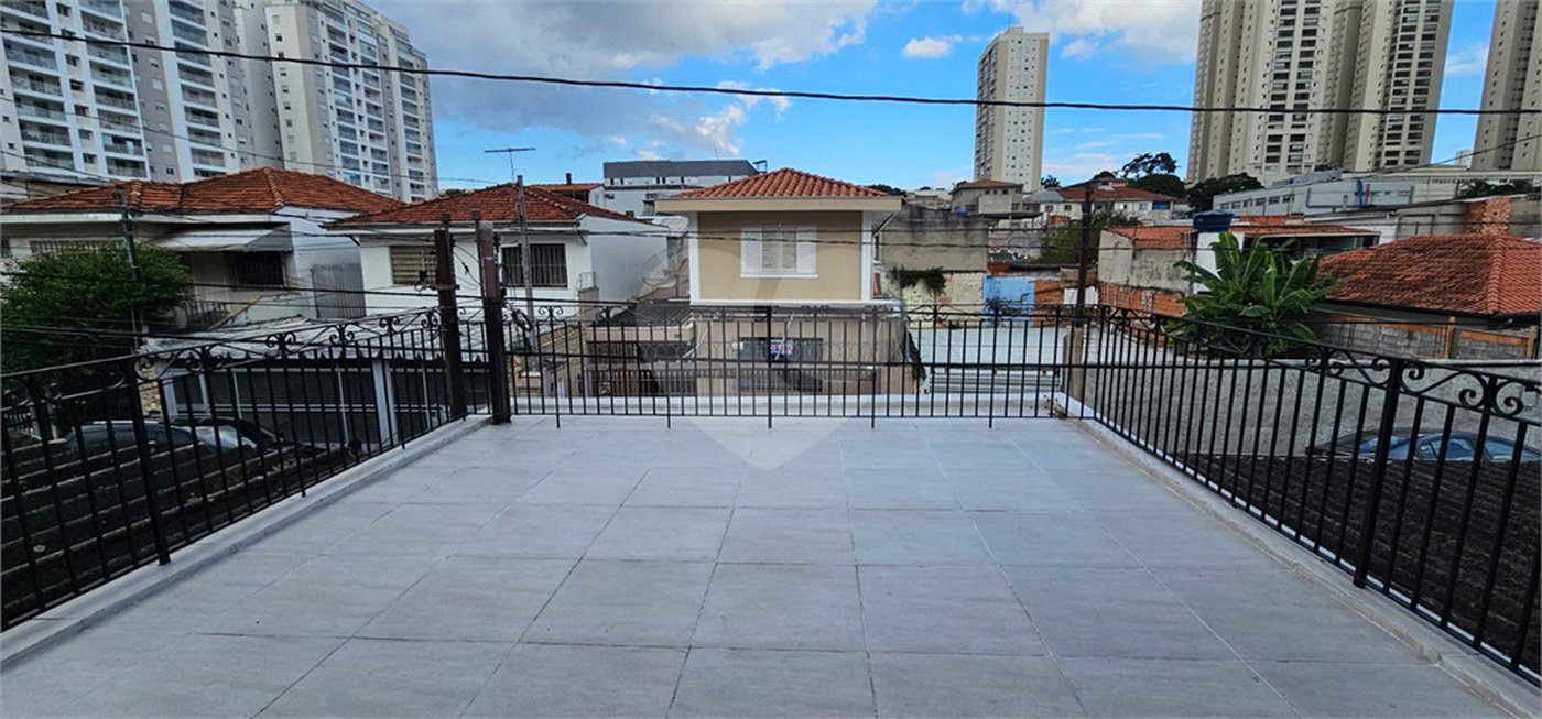Sobrado à venda com 3 quartos, sendo 2 suítes, em Ferreira, São Paulo, SP