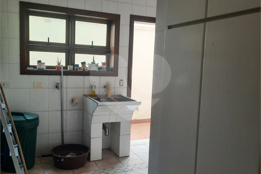 Sobrado à venda com 4 suítes em Tremembé, São Paulo, SP