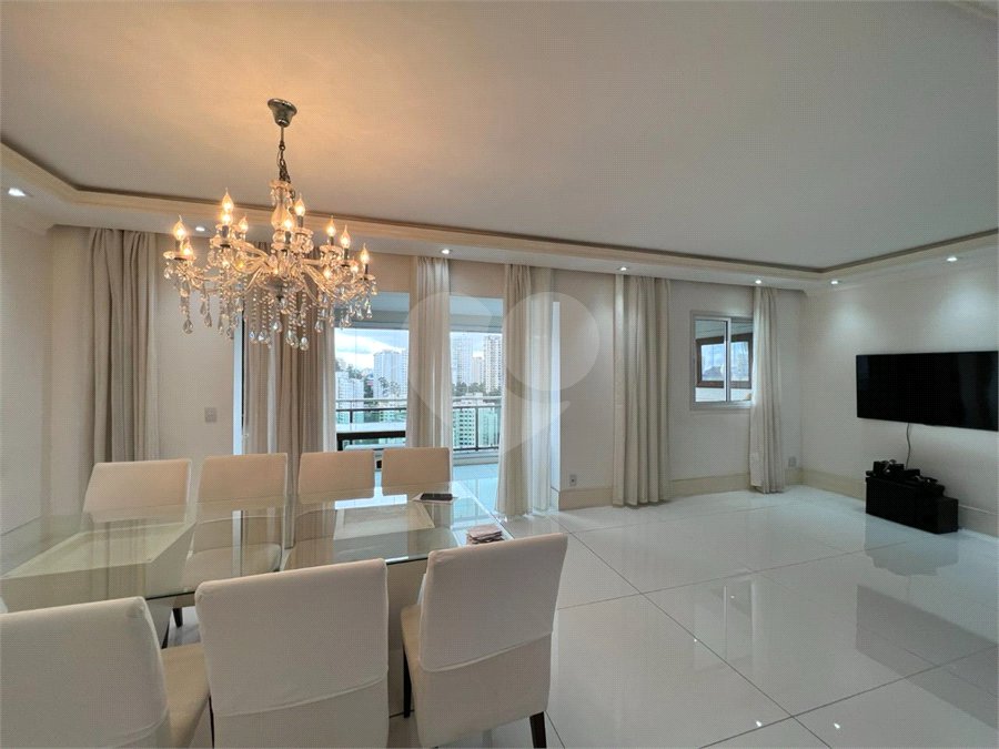 Apartamento à venda com 3 suítes em Vila Andrade, São Paulo, SP