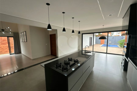 Apartamento Condomínio Montreal