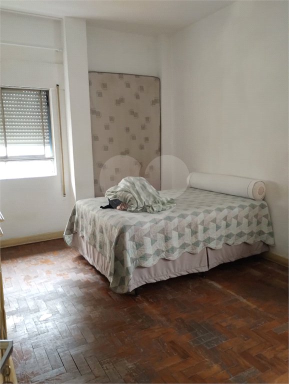 Apartamento 2 dormitórios sendo uma suíte próximo as estações Anhangabaú, Bela Vista e do metrô