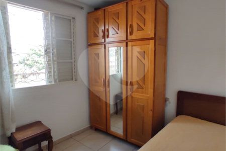 Sobrado à venda com 3 quartos em Chora Menino, São Paulo, SP