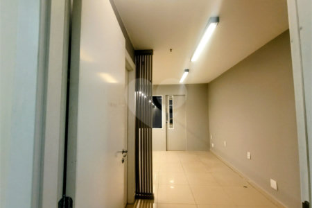 Sala para alugar em Del Castilho, Rio de Janeiro, RJ
