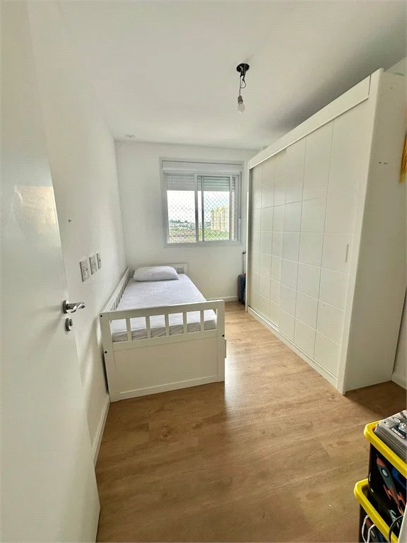 Apartamento à venda com 3 quartos, sendo 1 suíte,  em Vila Andrade, São Paulo, SP
