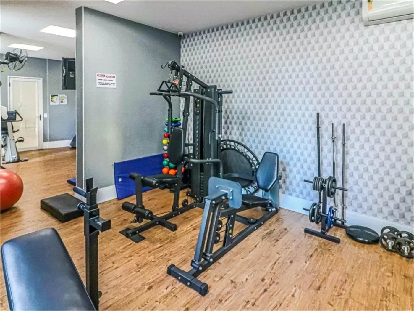 Magnifico Apartamento no Butantã com 88m2 , 03 dorms , 2 vagas , piscina , ampla área de Lazer ótima localização !!!!