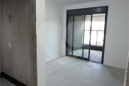 Apartamento à venda com 4 suítes em Vila Cordeiro, São Paulo, SP