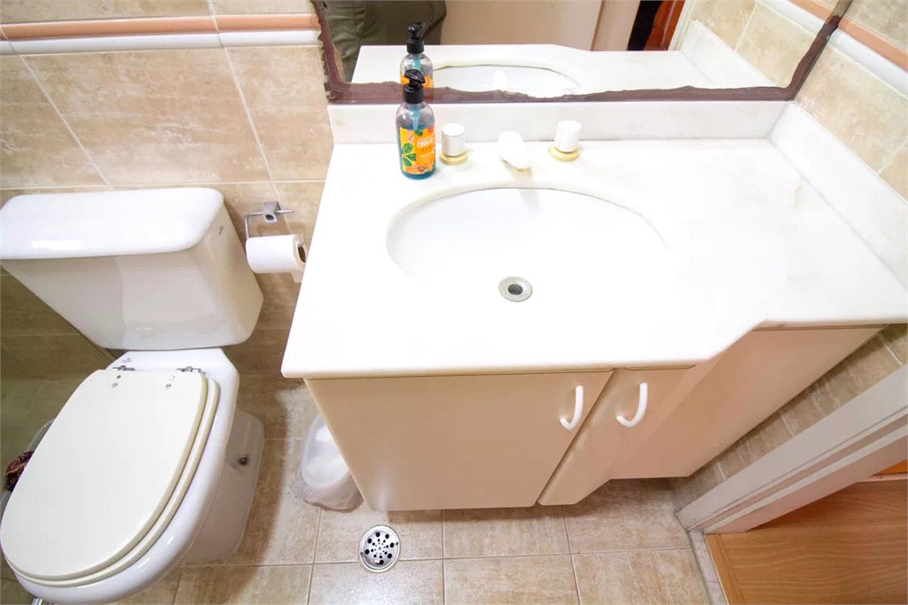 Casa à venda com 4 quartos, sendo 3 suítes, no condomínio Residencial Sans Souci, São Paulo - SP