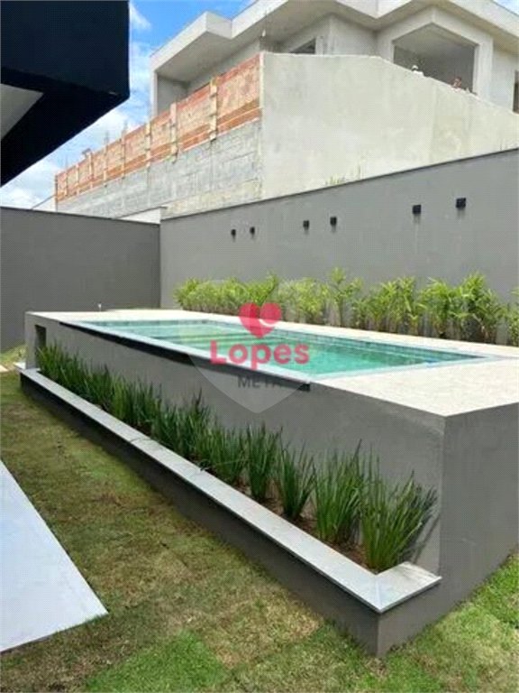 Casa à venda com 4 quartos, sendo 3 suítes, no condomínio Alphaville 2, São José dos Campos - SP