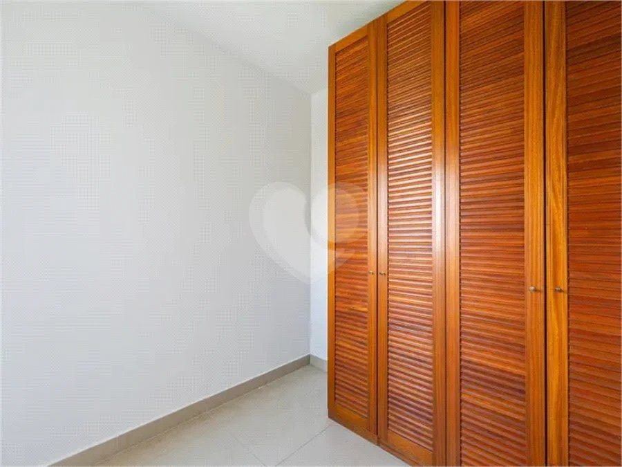 Apartamento à venda ou para alugar com 3 suítes em Real Parque, São Paulo, SP