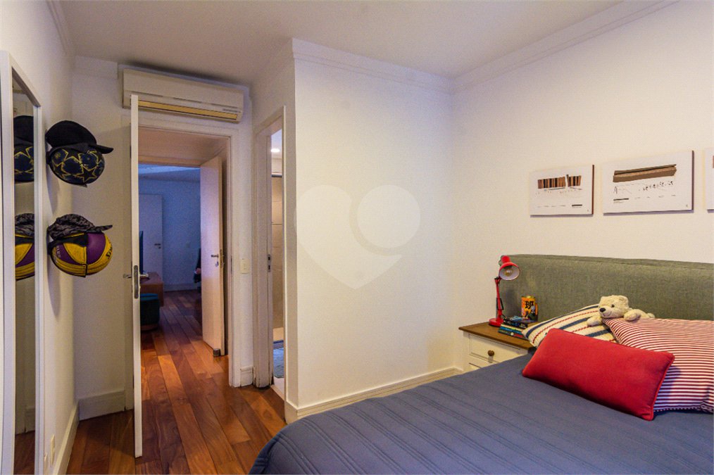 Apartamento à venda com 3 suítes em Granja Julieta, São Paulo, SP