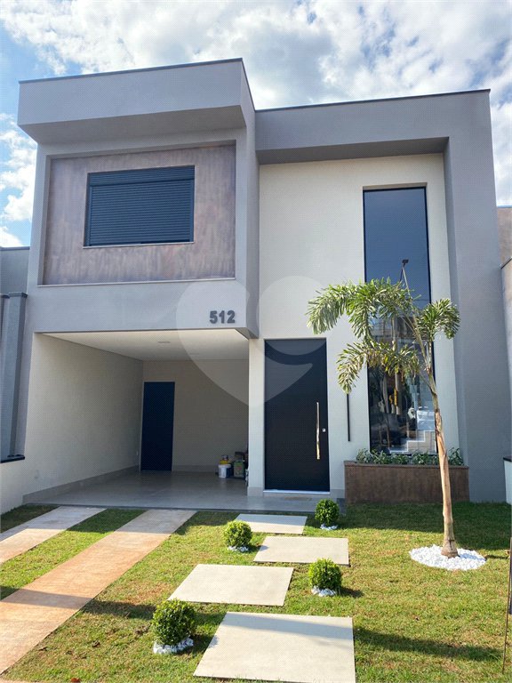 Casa à venda com 3 suítes no condomínio Terras da Estancia, Paulínia - SP