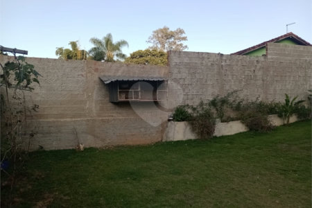 Chácara à venda com 5 quartos, sendo 1 suíte, em Jardim Marabá, Itapetininga, SP