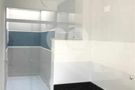 Apartamento à venda com 2 quartos em Parque Vitória, São Paulo, SP