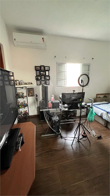 Sobrado à venda com 4 quartos, sendo 1 suíte, em Tremembé, São Paulo, SP