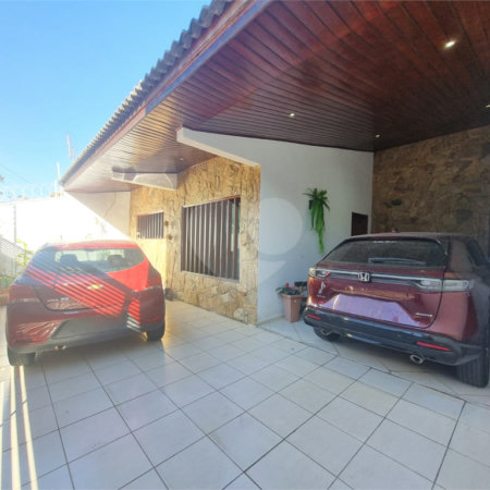 Casa à venda com 4 quartos, sendo 1 suíte, em Jardim São Carlos, Sorocaba, SP