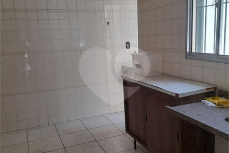 Sobrado à venda com 3 quartos, sendo 1 suíte, em Vila Mariana, São Paulo, SP