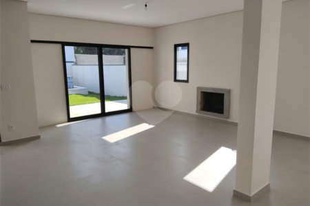 Casa à venda com 3 suítes no condomínio Santa Isabel I, Louveira - SP