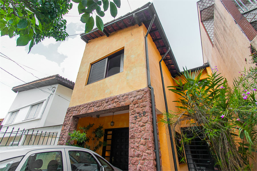 Sobrado à venda com 5 quartos em Vila Mariana, São Paulo, SP