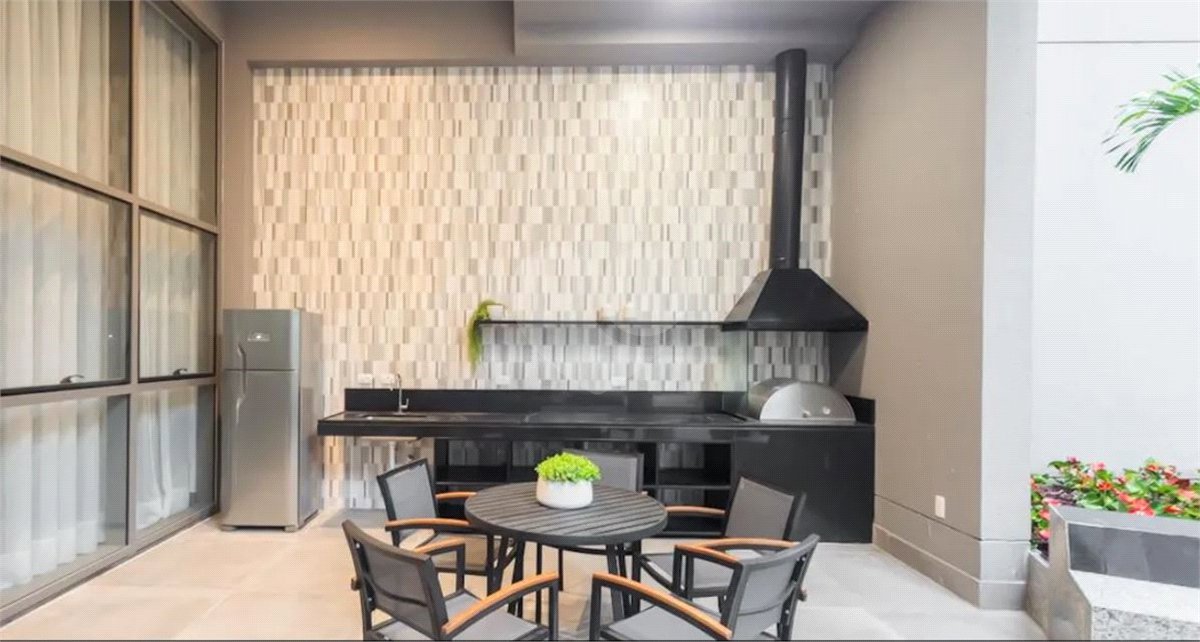 Apartamento à venda ou para alugar com 1 quarto em Cerqueira César, São Paulo, SP