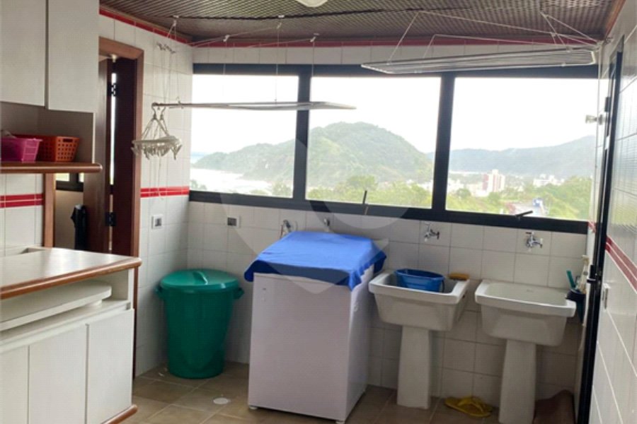 Apartamento à venda com 4 suítes em Jardim Astúrias, Guarujá, SP
