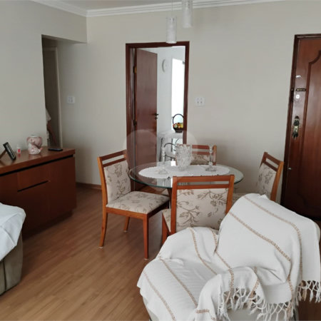 Vende-se apartamento no Jardim Aeroporto com 03 dormitórios