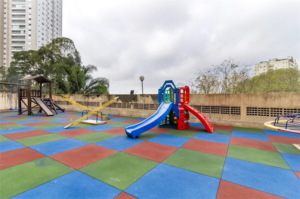 Apartamento à venda com 4 quartos, sendo 3 suítes, em Jardim Monte Kemel, São Paulo, SP
