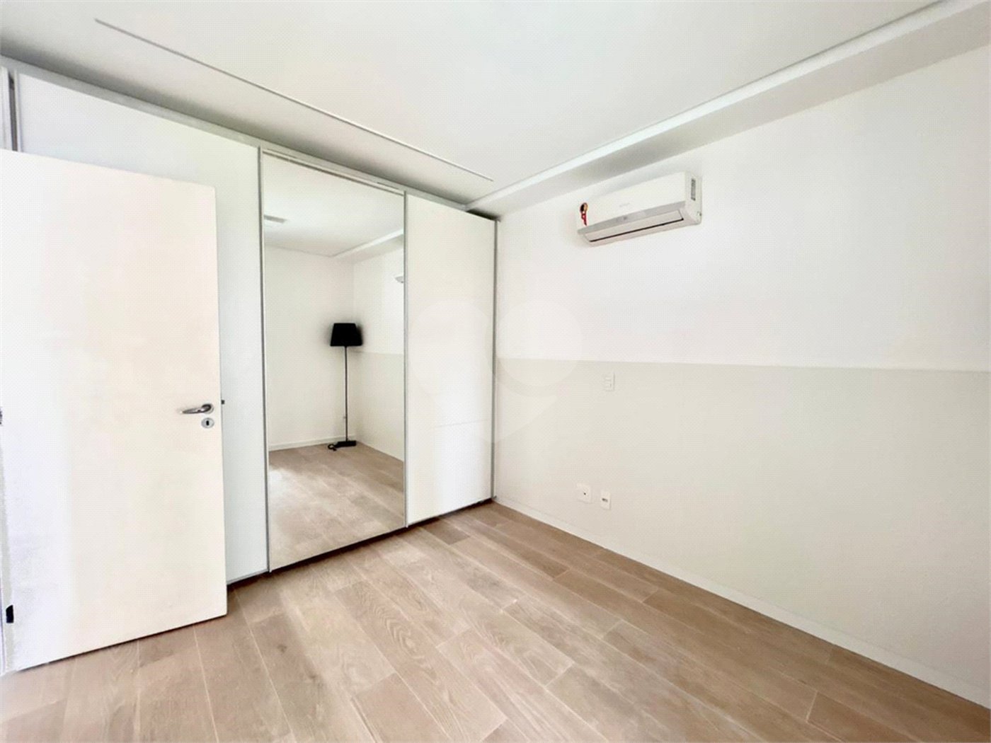 Apartamento à venda com 1 quarto em Barra Funda, São Paulo, SP