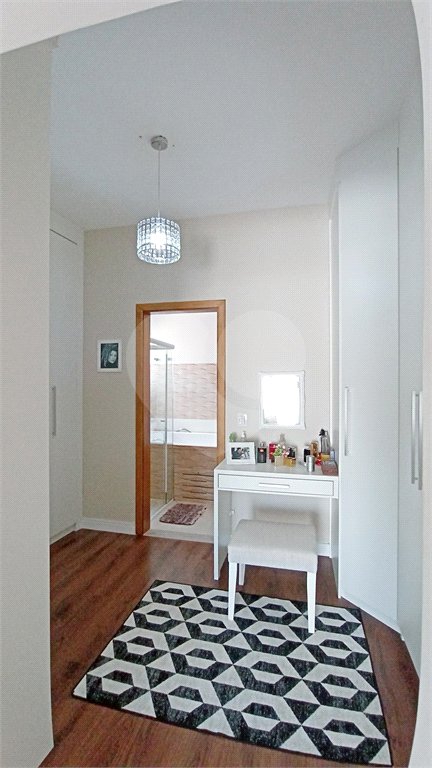 Casa à venda com 3 suítes no condomínio Vila do Sol, Valinhos - SP