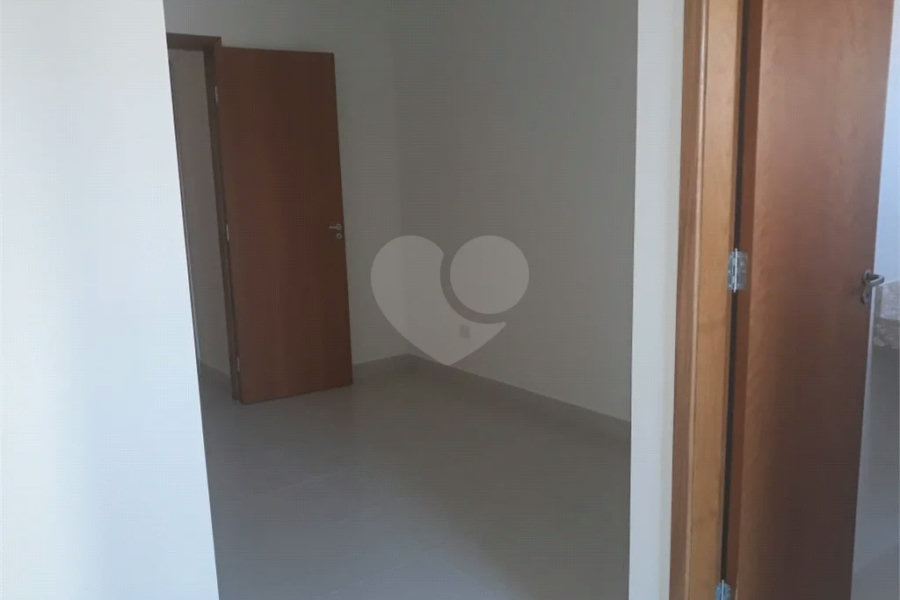 Casa à venda com 2 suítes no condomínio martinha, São Paulo - SP