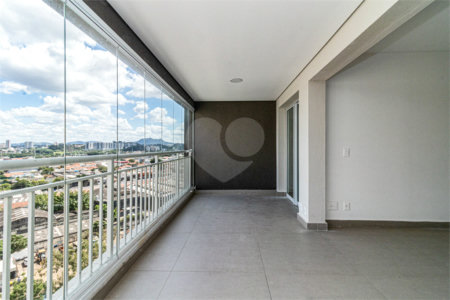 Apartamento à venda com 3 quartos, sendo 1 suíte,  em Vila Anastácio, São Paulo, SP