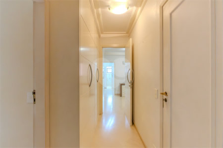 Apartamento à venda com 4 suítes em Moema, São Paulo, SP