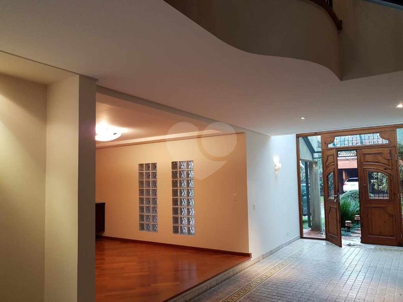 Casa à venda com 4 suítes no condomínio Jardim das Azaléias, São Paulo - SP