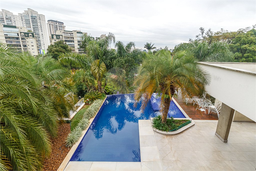 Casa de Vila à venda com 5 suítes em Alto da Boa Vista, São Paulo, SP
