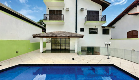 Casa à venda com 4 suítes no condomínio San Diego Park, Cotia - SP