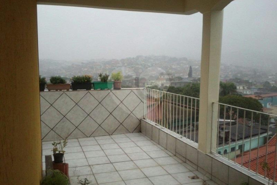 Sobrado à venda com 4 quartos, sendo 1 suíte, em Vila Nova Cachoeirinha, São Paulo, SP