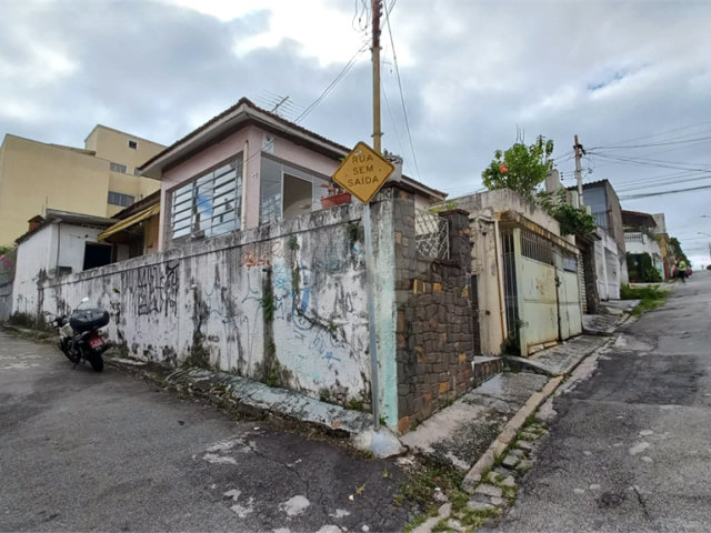 Casa Térrea à venda com 4 quartos, sendo 2 suítes,  em Vila Gustavo, São Paulo, SP