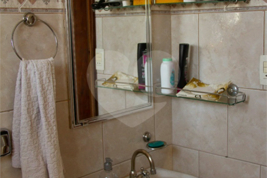 Casa Térrea à venda com 3 quartos, sendo 1 suíte, em Vila Irmãos Arnoni, São Paulo, SP